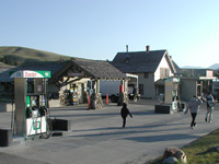 mammoth hot springs service station